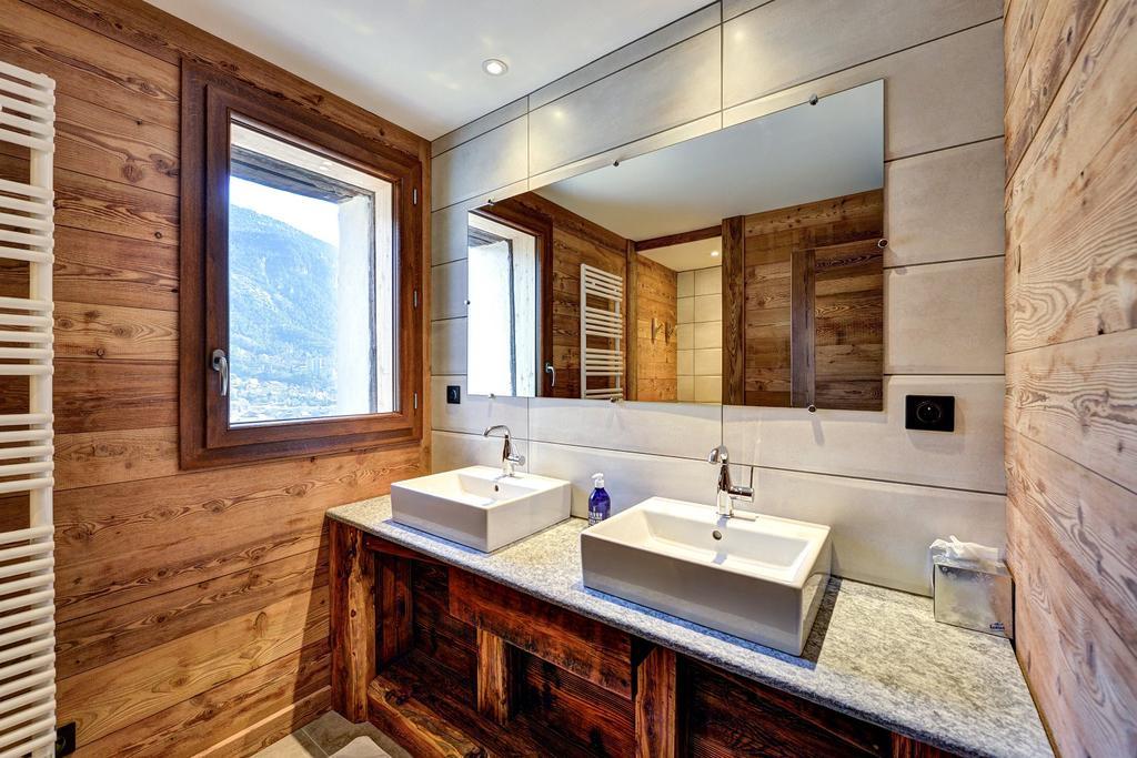 Gites & Spa De La Ferme De Belline 布里昂松 外观 照片
